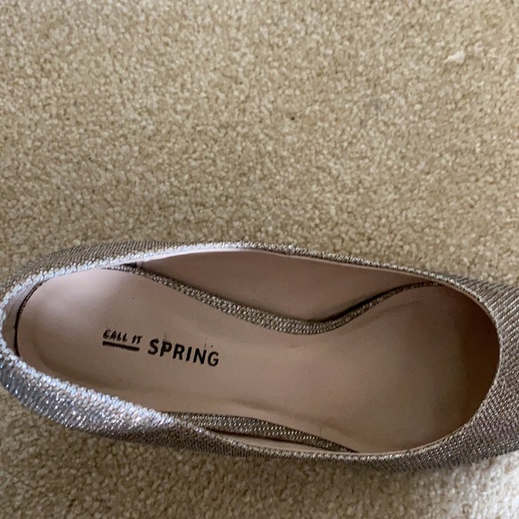 Spring heels - Picture 3 of 4